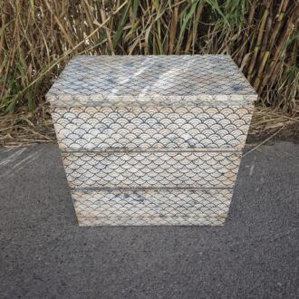 Cómoda Envejecida con Patrón de Escamas Geométrico 10 1000504593