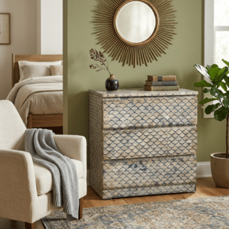 Cómoda Envejecida con Patrón de Escamas Geométrico 9 1000504597