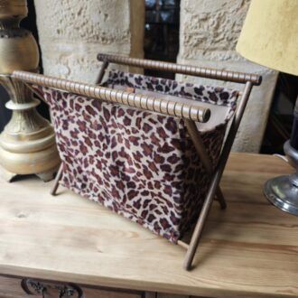 Revistero Vintage Plegable con Estampado de Leopardo 6 1000506628 1