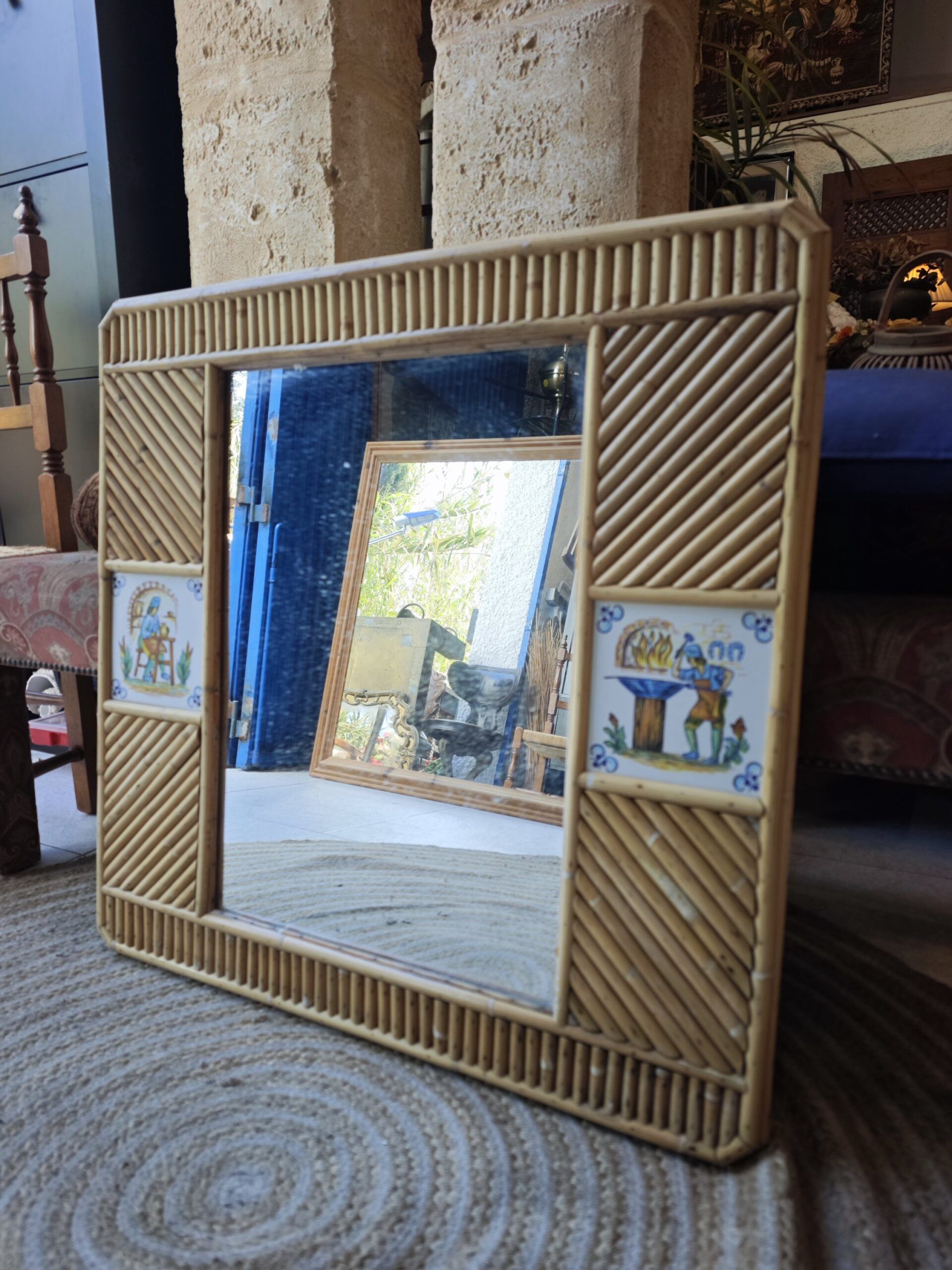 Espejo Vintage de Bambú y Ratán con Azulejos Cerámicos Pintados a Mano 6 Espejo Vintage de Bambú y Ratán con Azulejos Cerámicos Pintados a Mano - Imagen 6