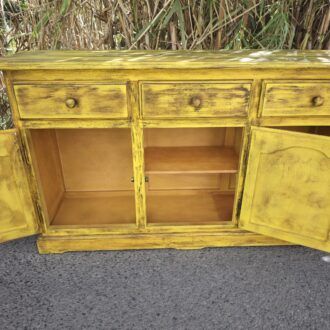 Aparador Rústico de Madera en Amarillo Mostaza Decapado 9 1000509116