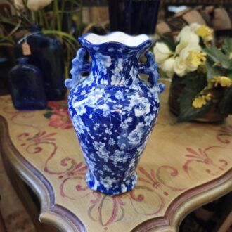 Jarrón de Porcelana Azul y Blanca Estilo Chinoiserie - Borde Rizado y Asas 5 1000509309