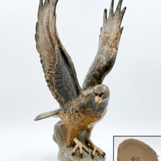 Escultura Águila Imperial de Porcelana NAO by Lladró - Edición Vintage 1977