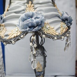 Lámpara de Sobremesa Art Nouveau en Metal Intrincado y Satén Azul 11 1000510623