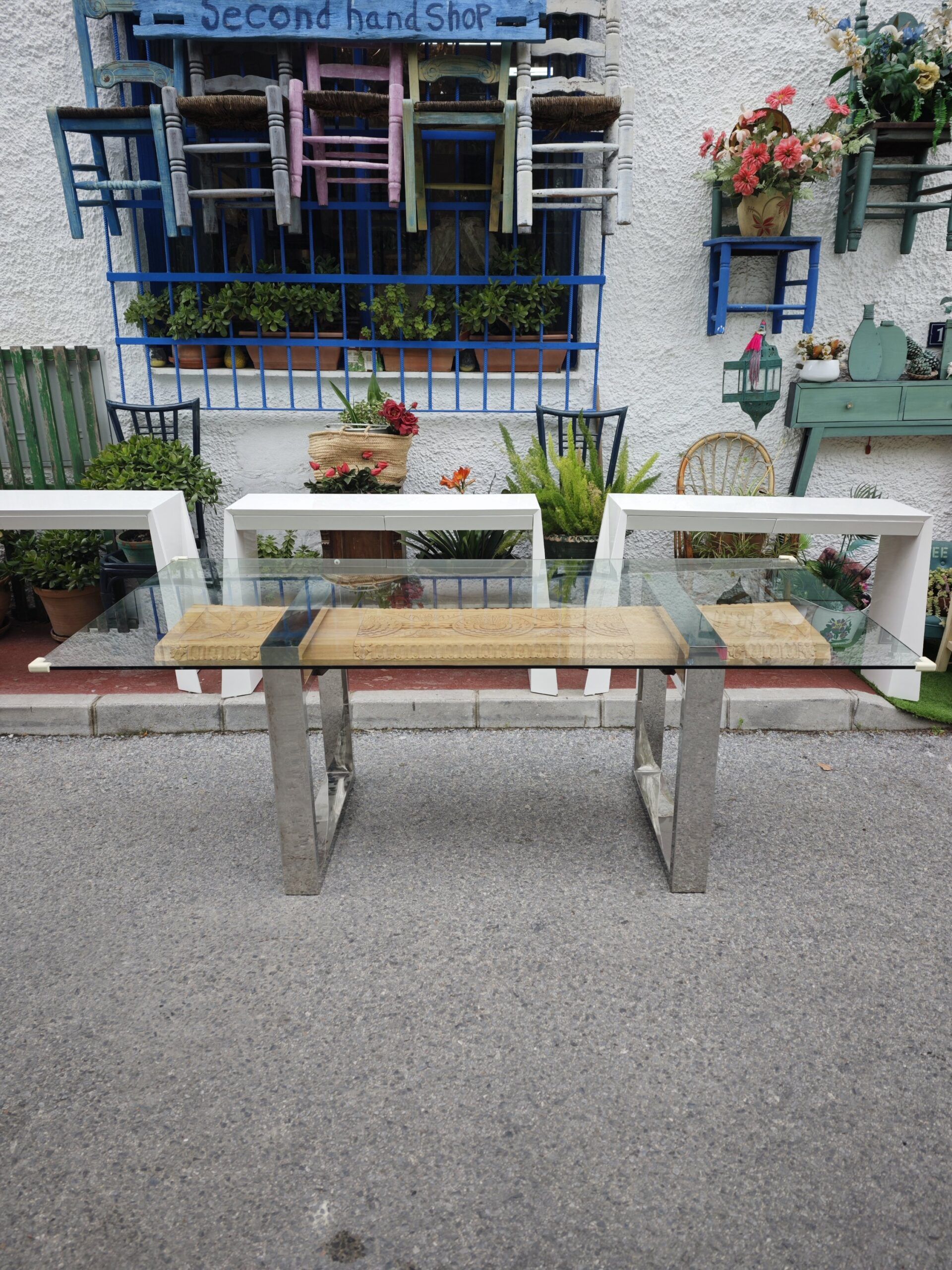 Mesa Comedor de Cristal base de metal talla madera Contemporánea 2 Mesa Comedor de Cristal base de metal talla madera Contemporánea - Imagen 2