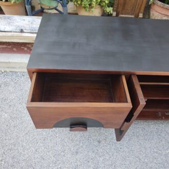 Aparador Buffet Mid-Century Moderno de Nogal Estilo Oriental 16 1000514161