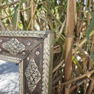 Espejo de Pared en Metal Repujado 13 1000519075 1