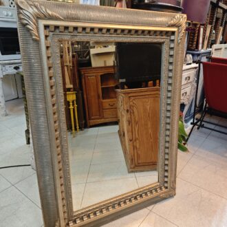 Classic Wall Mirror with Aged Gray Carved Frame – photo 2