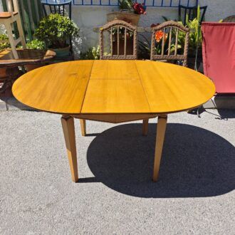 Mesa de Comedor Redonda Extensible en Madera de Haya 10 1000519971