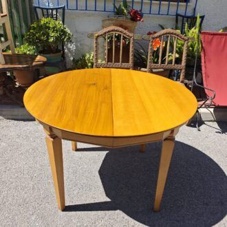 Mesa de Comedor Redonda Extensible en Madera de Haya 11 1000519974