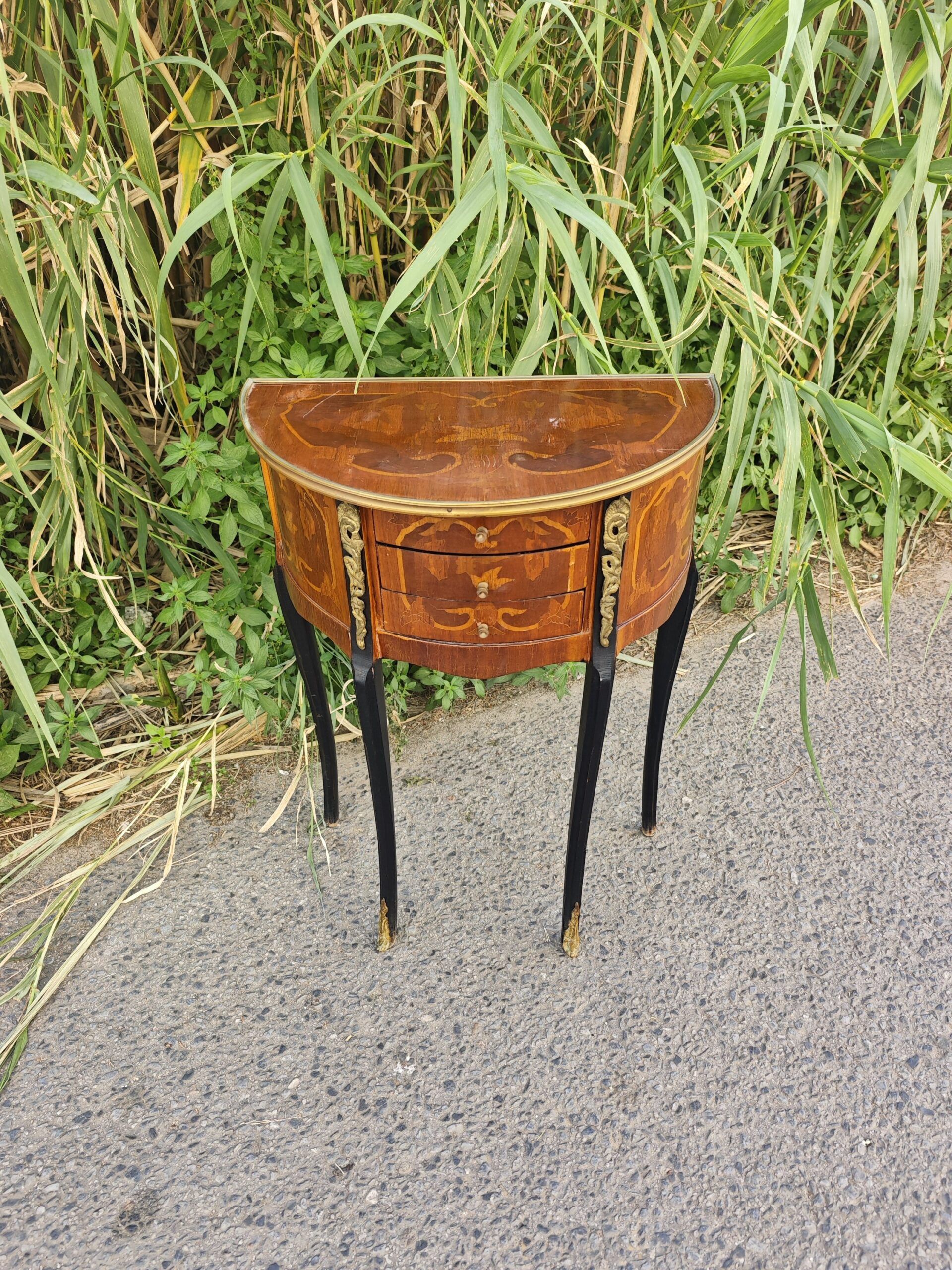 Mesita Auxiliar de Marquetería Francesa demi-lune 7 Mesita Auxiliar de Marquetería Francesa demi-lune - Imagen 7