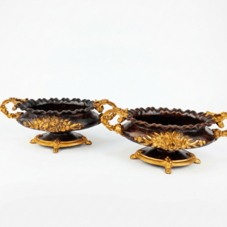 Inicio 15 Pareja de Grandes Centros de Mesa Estilo Imperio de Manises y Pan de Oro