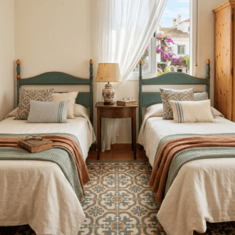 Pareja de Cabeceros Vintage en Verde Agua y Madera Natural 7 1000524321