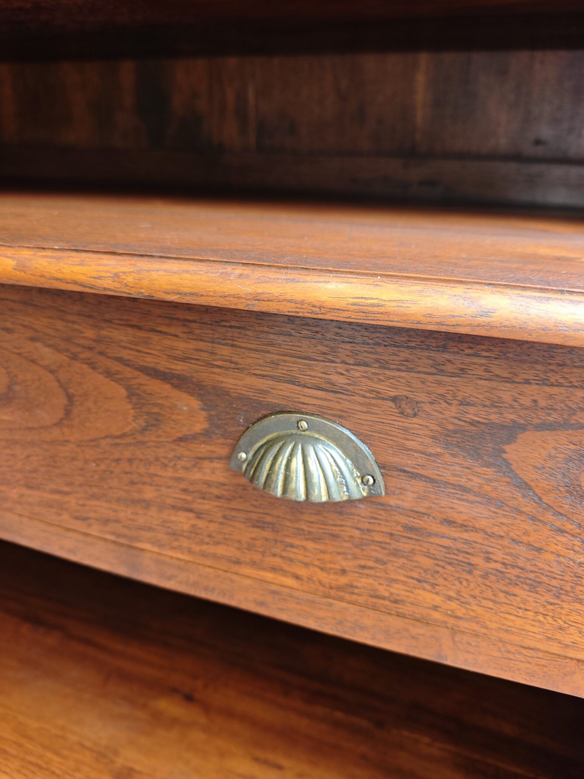 ARustic Solid Wood Apothecary Sideboard10Image Aparador rustico Tipo Boticario de Madera Maciza - Image 10