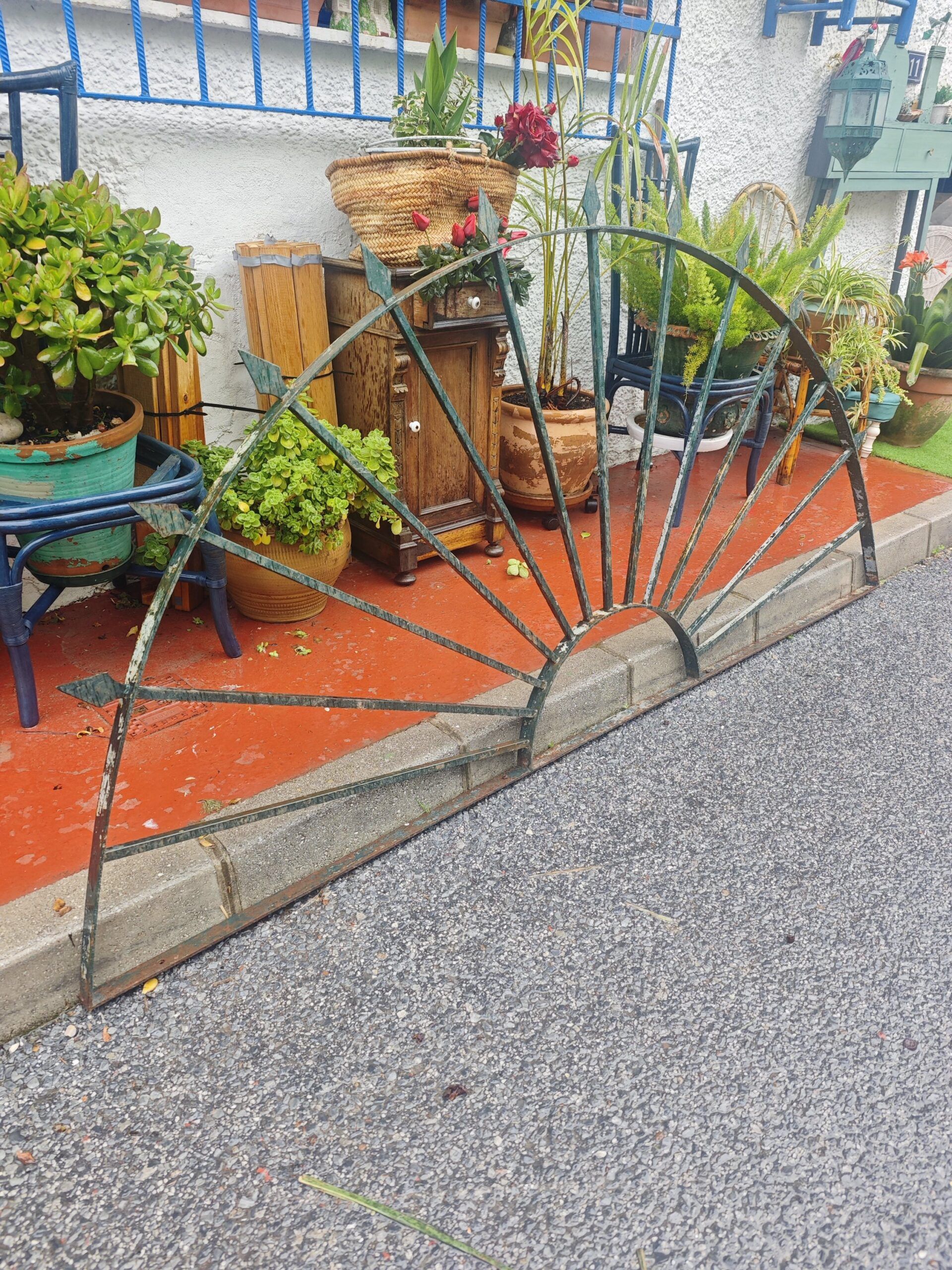 RWrought Iron Grille- DFan Design5Image Reja de Hierro Forjado - Diseño Abanico - Image 5