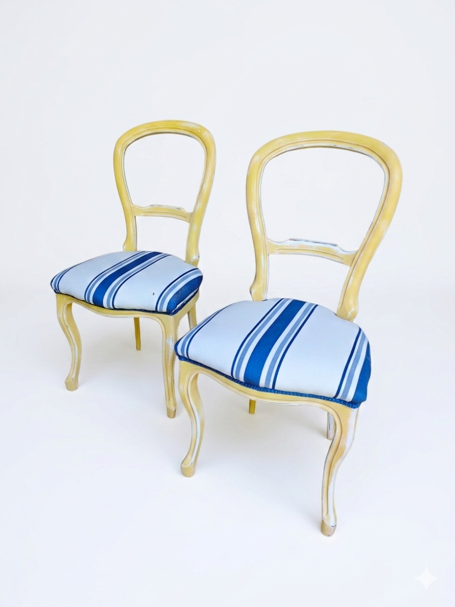 Sillas Isabelinas Estilo Francés con Tapicería a Rayas Marineras 1 Sillas Isabelinas Estilo Francés con Tapicería a Rayas Marineras