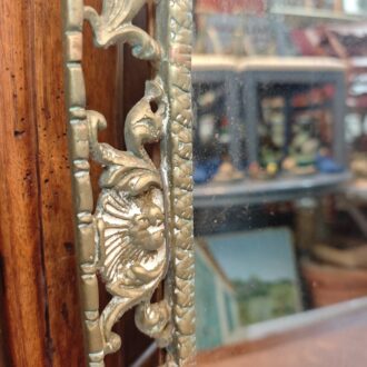 Espejo Antiguo con Marco de Bronce Macizo en Relieve, Motivos de Conchas y Volutas 9 1000586005