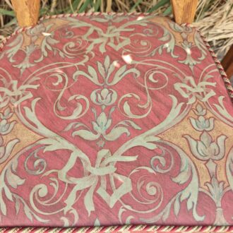 Pareja de sillas góticas "canoa" in carved wood with damask upholstery – Gothic revival style 7 1000589198