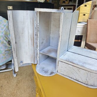 Antique travel dresser 11 1000589216