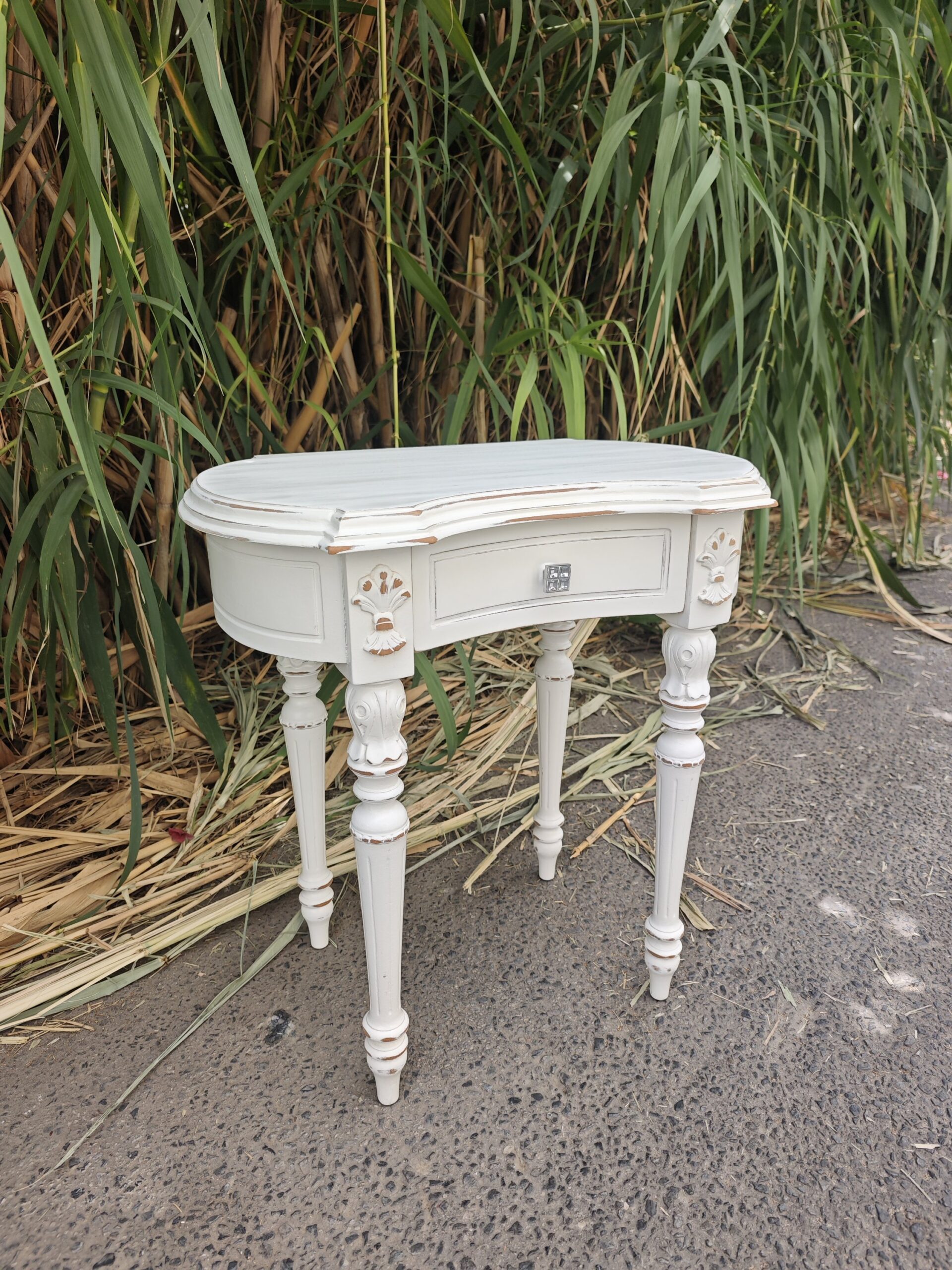 Mesita vintage Blanca Shabby Chic 3 Mesita vintage Blanca Shabby Chic - Imagen 3