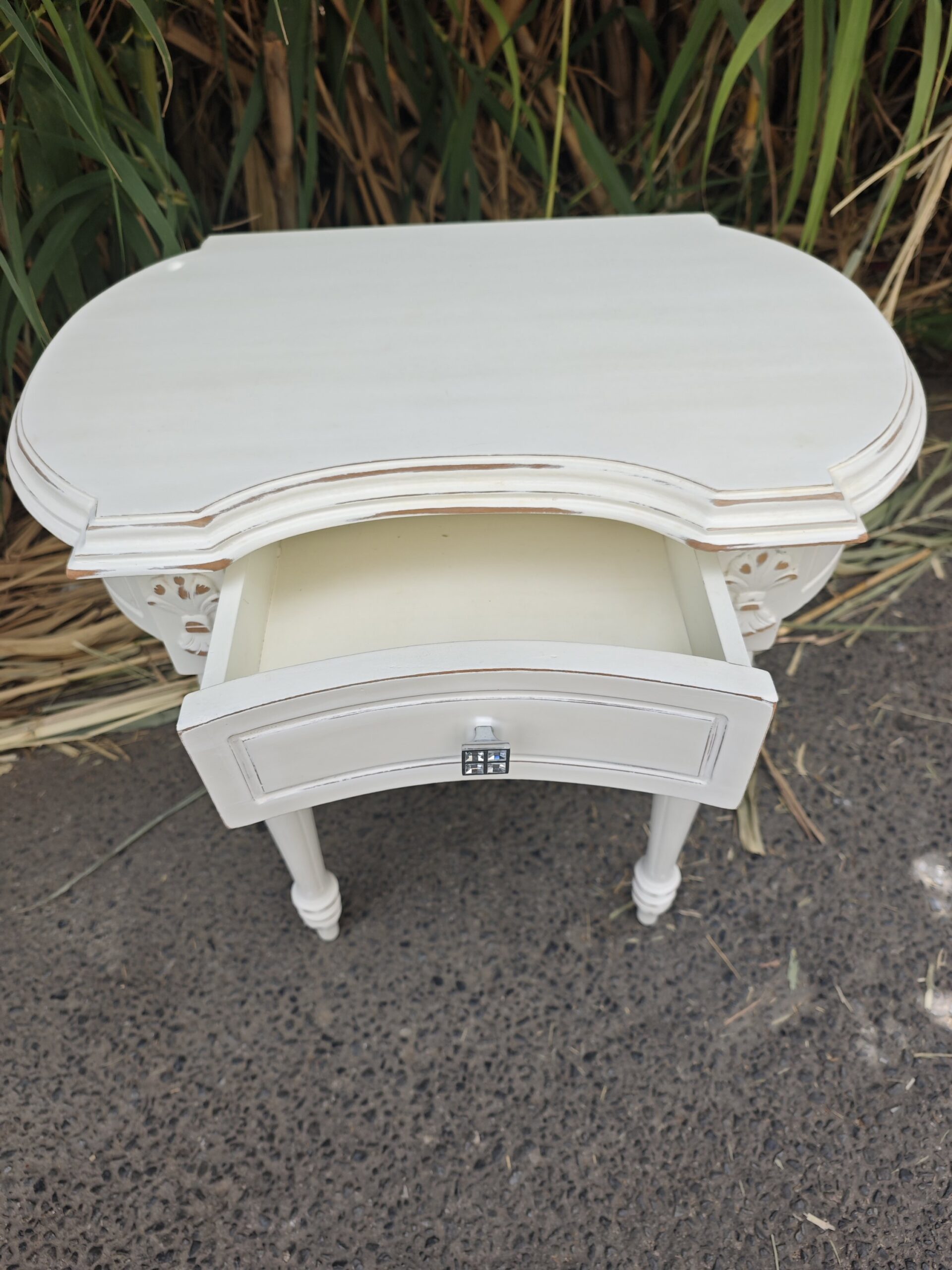 Mesita vintage Blanca Shabby Chic 4 Mesita vintage Blanca Shabby Chic - Imagen 4