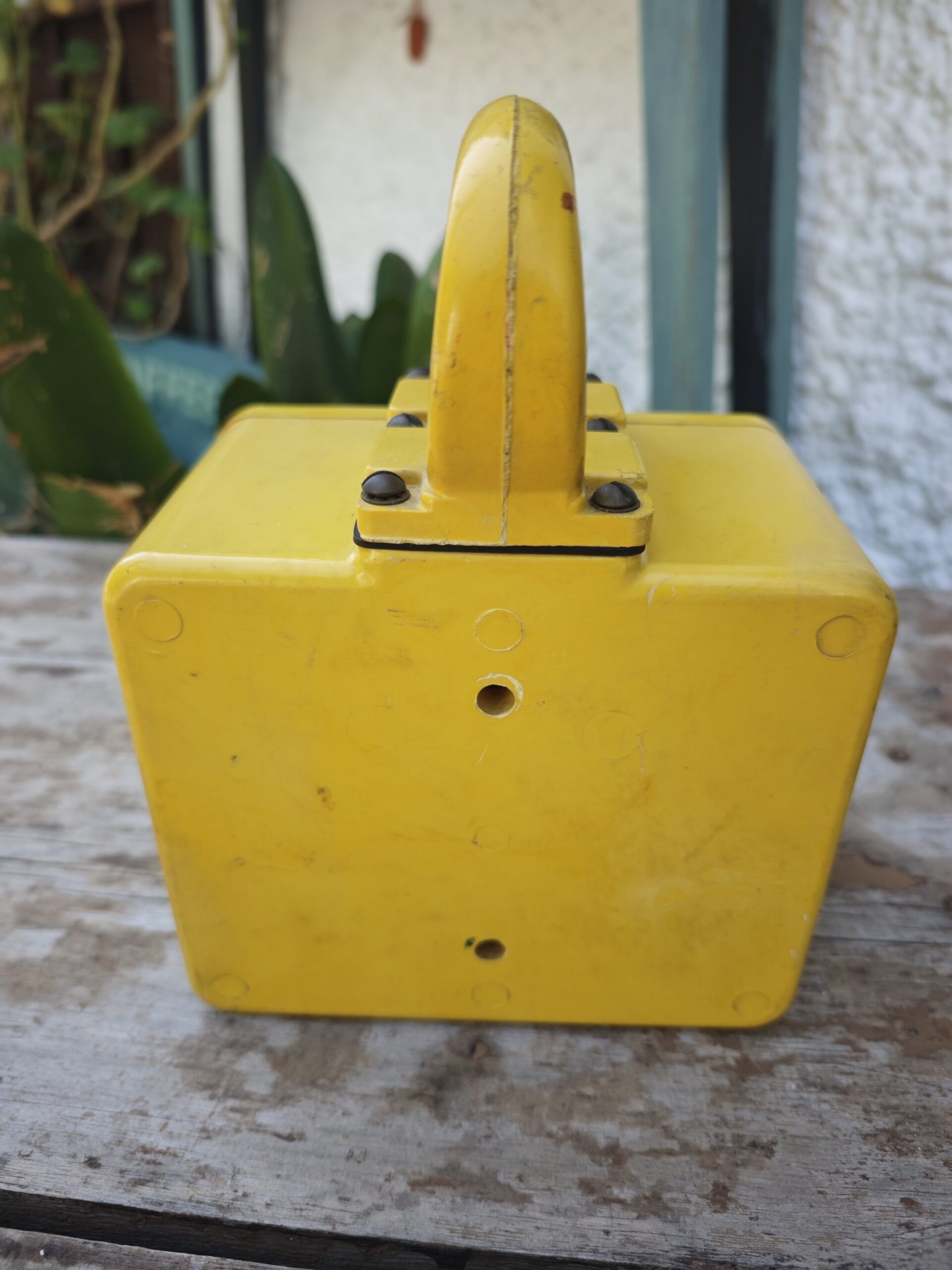 LVintage US Navy Naval Lantern – Yellow Industrial/Maritime Style44- Image Linterna Naval Vintage US Navy – Estilo Industrial / Marítimo amarilla - Image 4