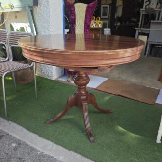 Mesa Redonda estilo Antigua con Pedestal Central, Patas Talladas Estilo Regency 7 1000667419