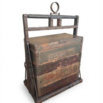 Antigua Caja de Escribano China de Madera y Hierro Forjado Siglo XIX