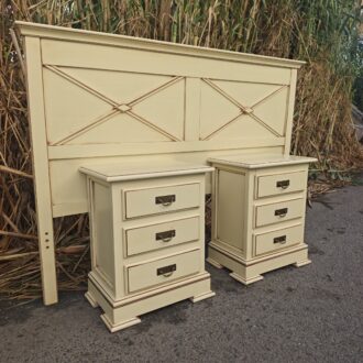 Mesitas de noche y cabecero de madera color beige 7 1000673081