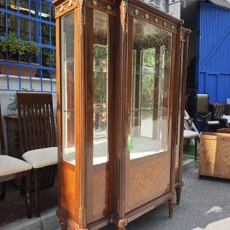 Vitrina italiana Marconi Arte estilo Luis XVI con marquetería floral y espejo 10 1000682222