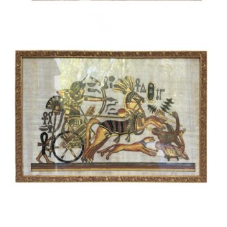 Cuadro decorativo egipcio con carro de guerra y marco dorado papiro vintage