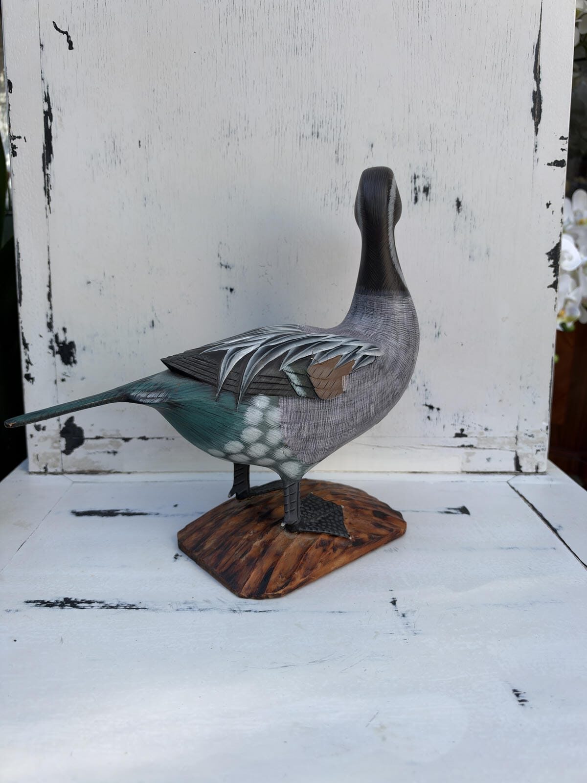Figura decorativa de pato tallado y pintado a mano 3 Figura decorativa de pato tallado y pintado a mano - Imagen 3