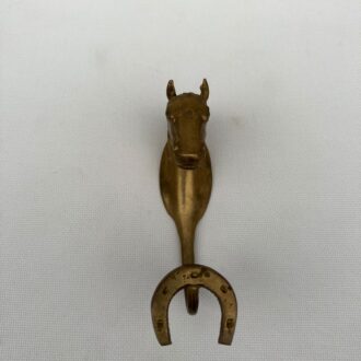 Perchero de bronce con cabeza de caballo y herradura 5 Perchero de bronce con cabeza de caballo y herradura 1