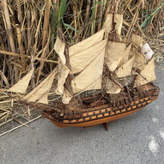 Maqueta de barco de madera Le Superbe – Navío de guerra francés de tres mástiles 11 img 4234 scaled