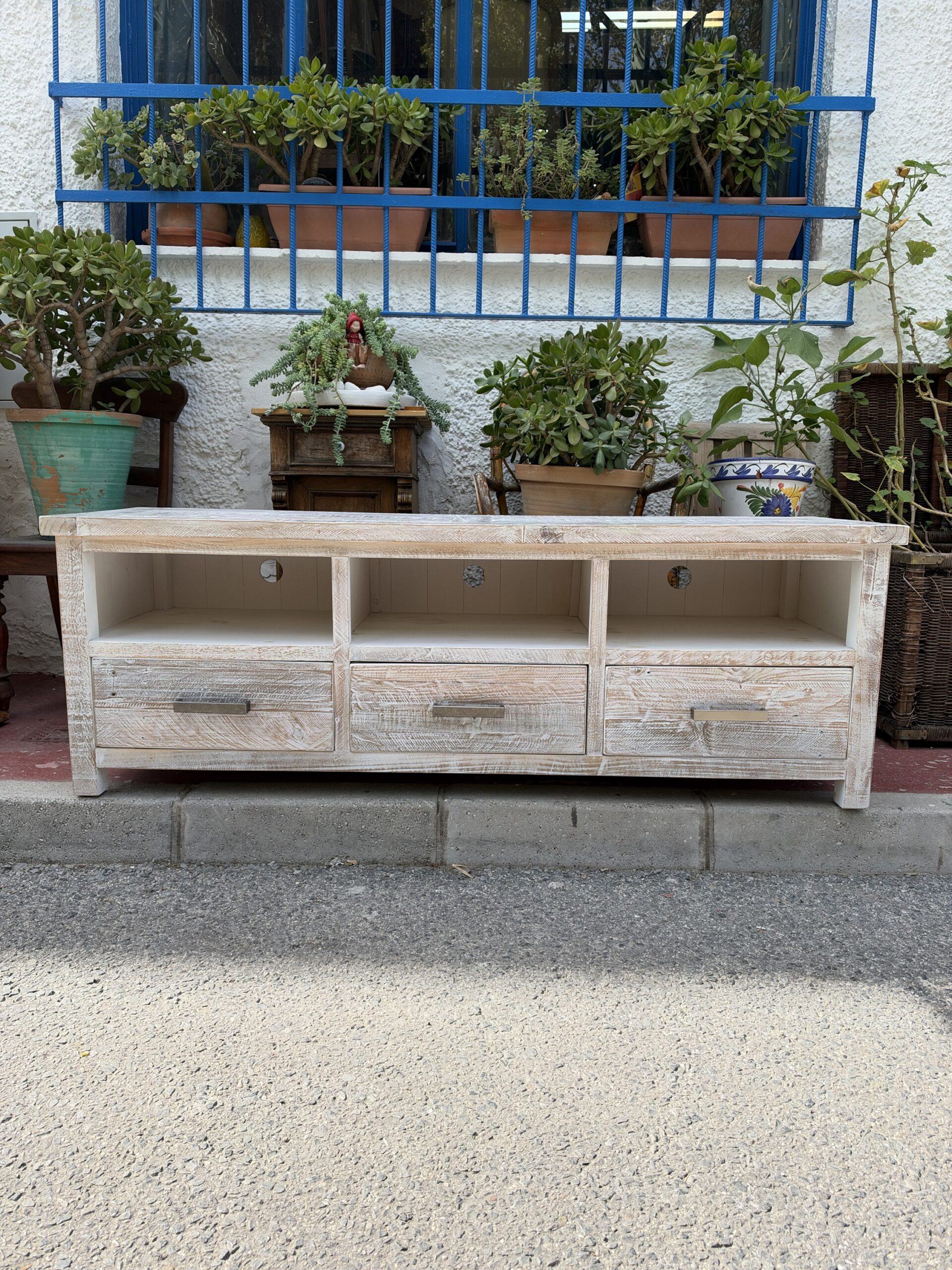 Pickled White Mango Wood TV Cabinet 3ge Mueble TV Madera de Mango Blanco Decapado - Image 3