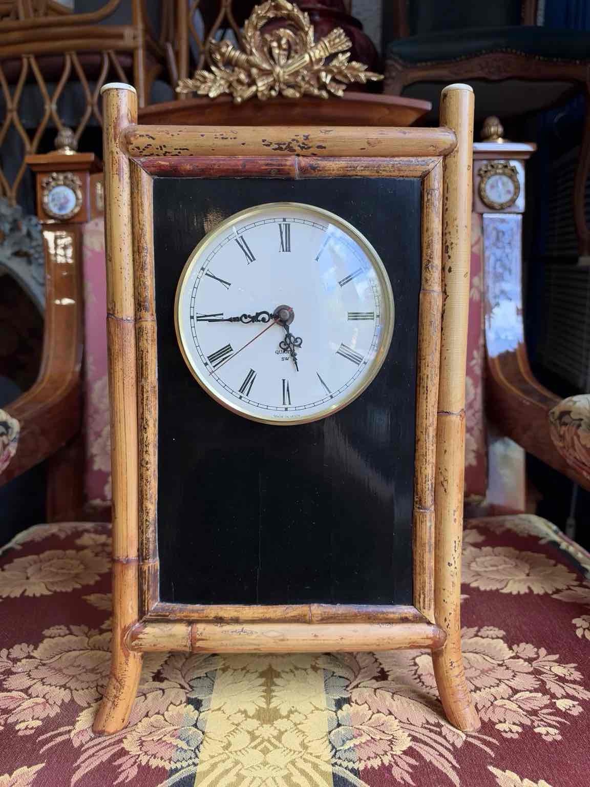 RVintage Bamboo Style Table Clock with Black Panel22- Image Reloj de sobremesa vintage estilo bambú con panel negro - Image 2